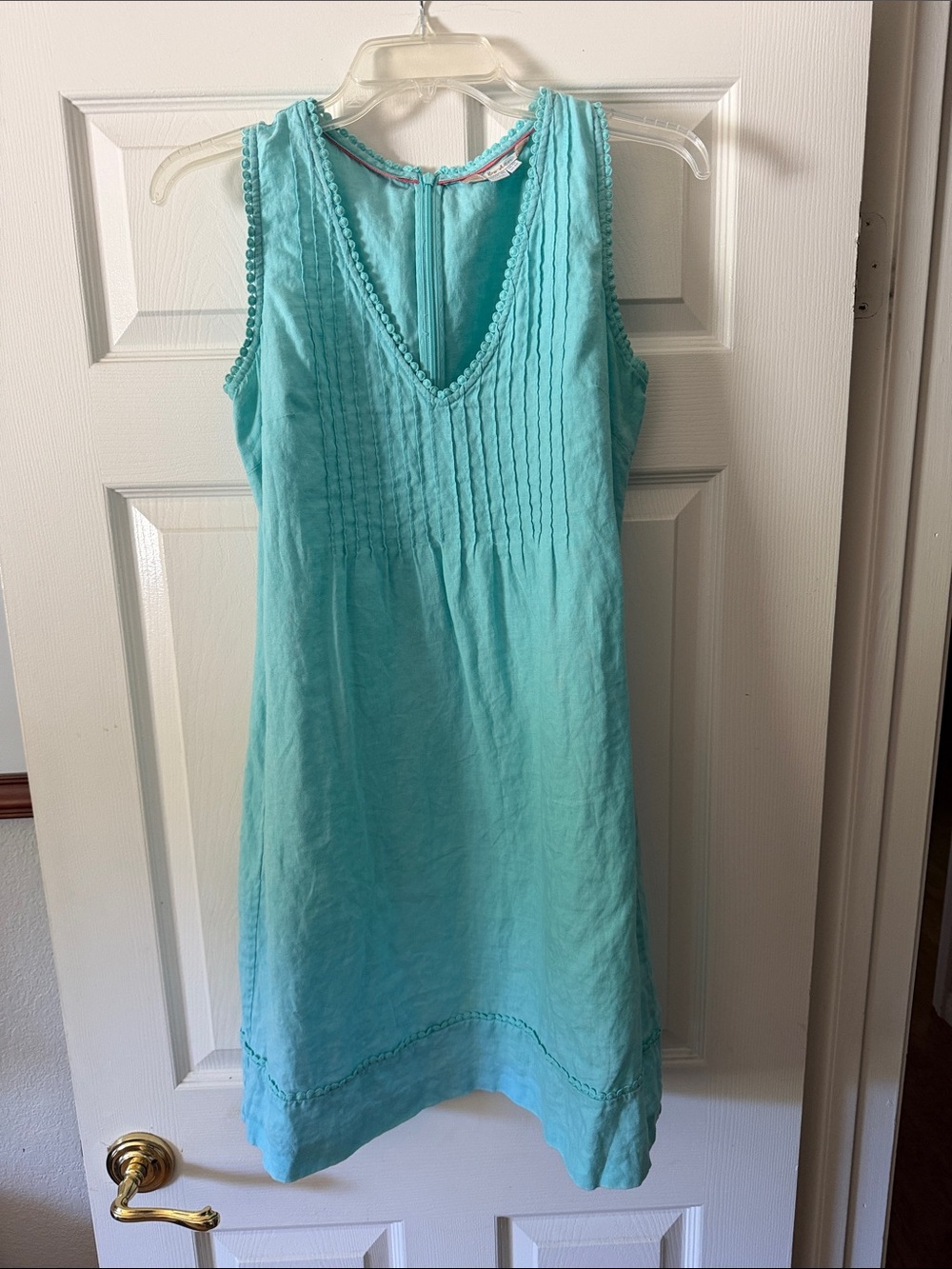 Boden Aqua Sleeveless Pintuck Mini Dress
Excellent Condition US 4r UK 8r